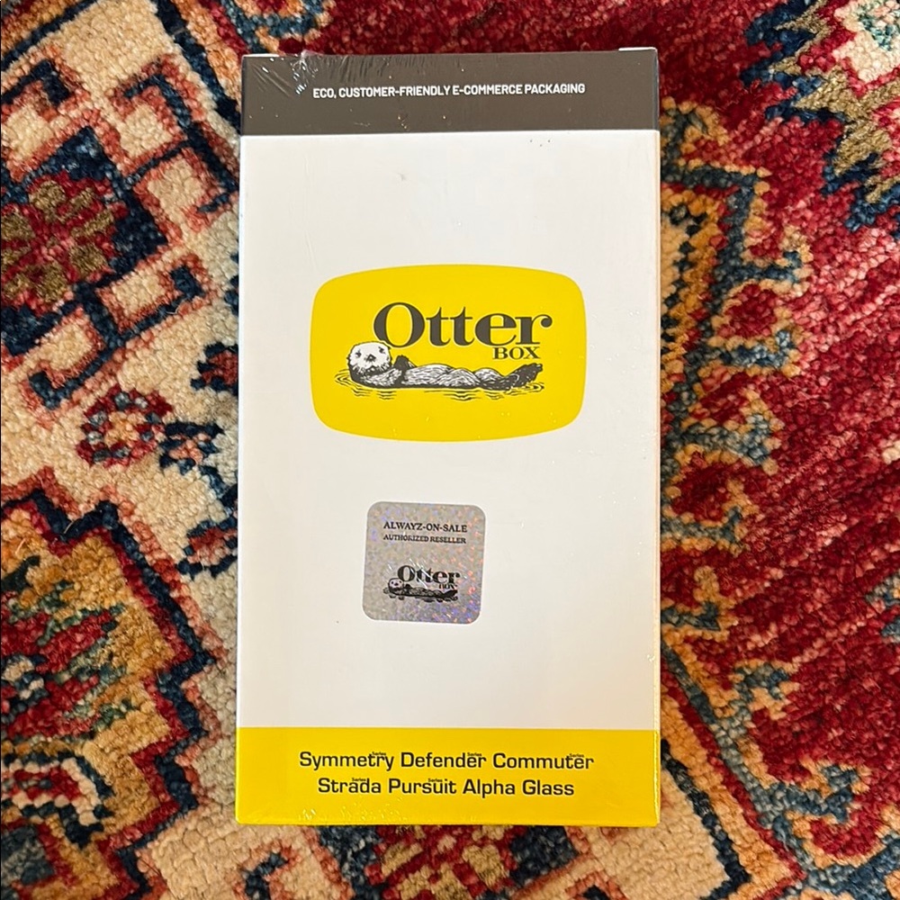 OtterBox Clear Case for iPhone 13